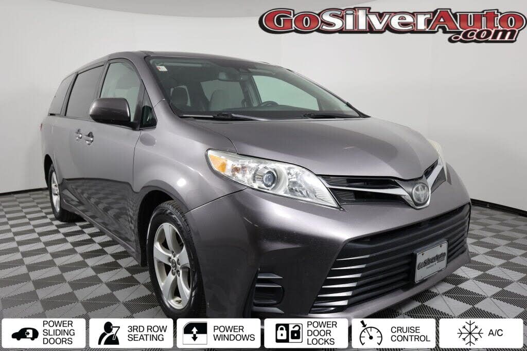 2018 Toyota Sienna LE 8-Passenger FWD