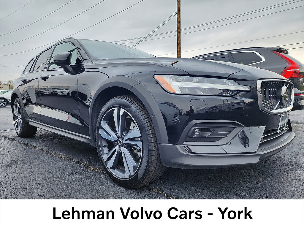 2025 Volvo V60 Cross Country B5 Plus AWD