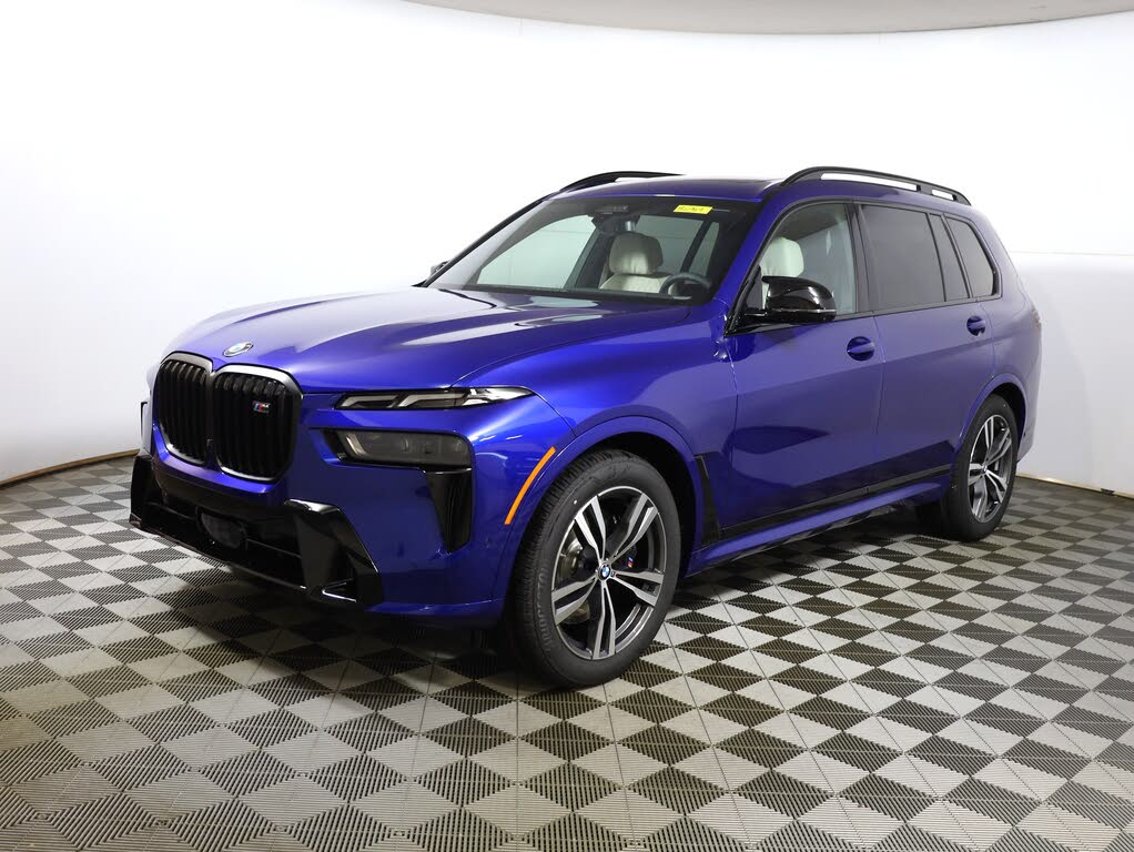 2026 BMW X7 M60i AWD