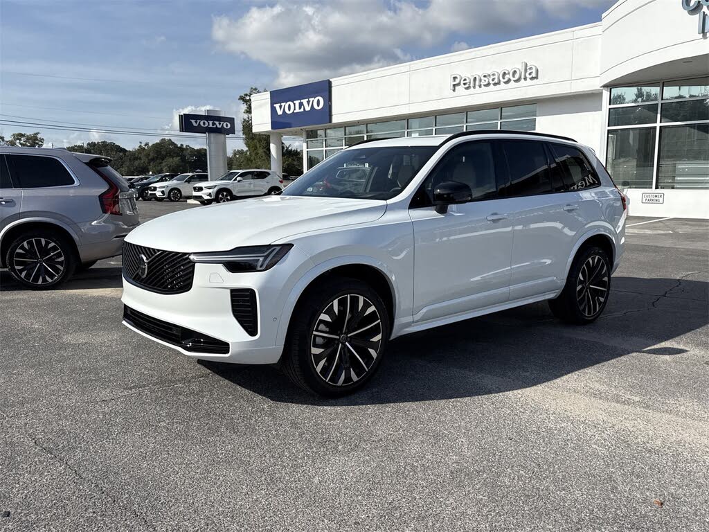 2026 Volvo XC90 B6 Ultra Dark 7-Passenger AWD