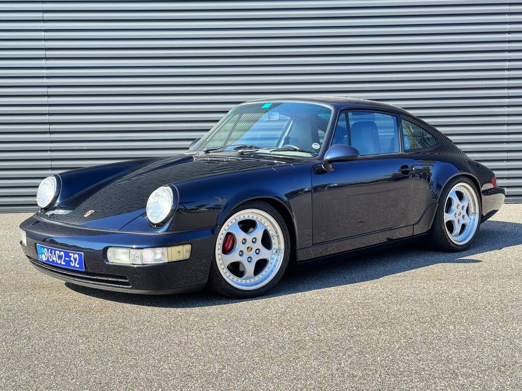 1992 Porsche 911 Carrera Coupe RWD