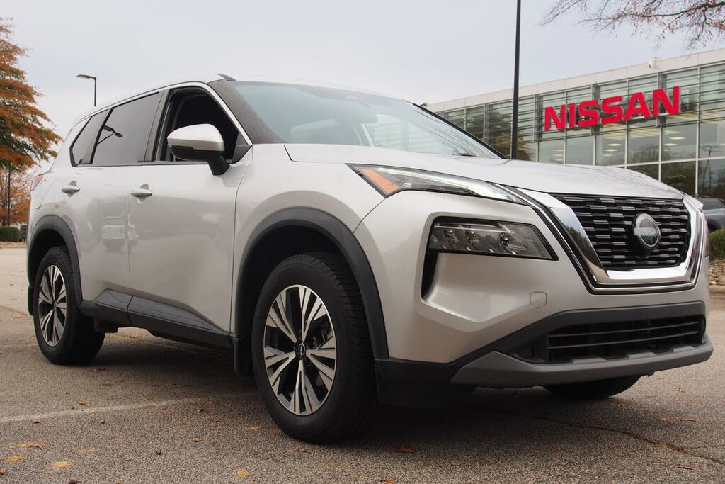 2022 Nissan Rogue SV FWD