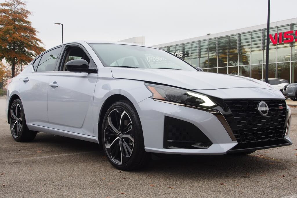 2025 Nissan Altima 2.5 SR FWD