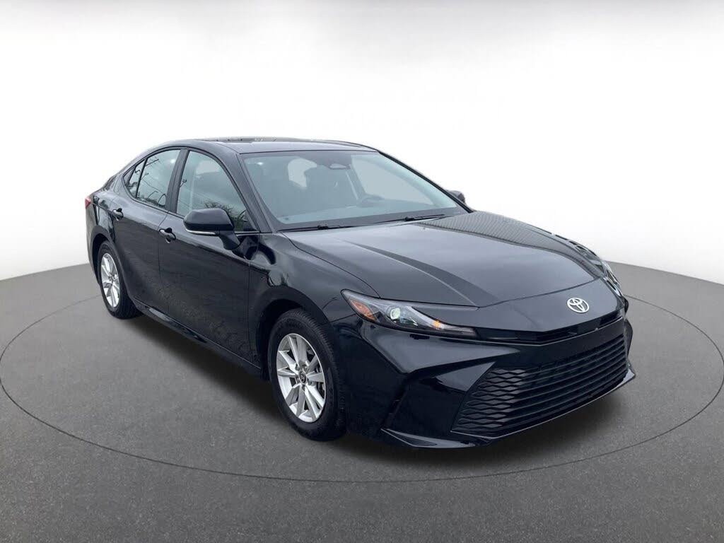 2025 Toyota Camry LE FWD