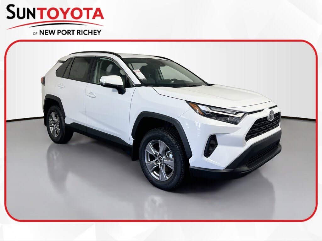 2025 Toyota RAV4 XLE FWD