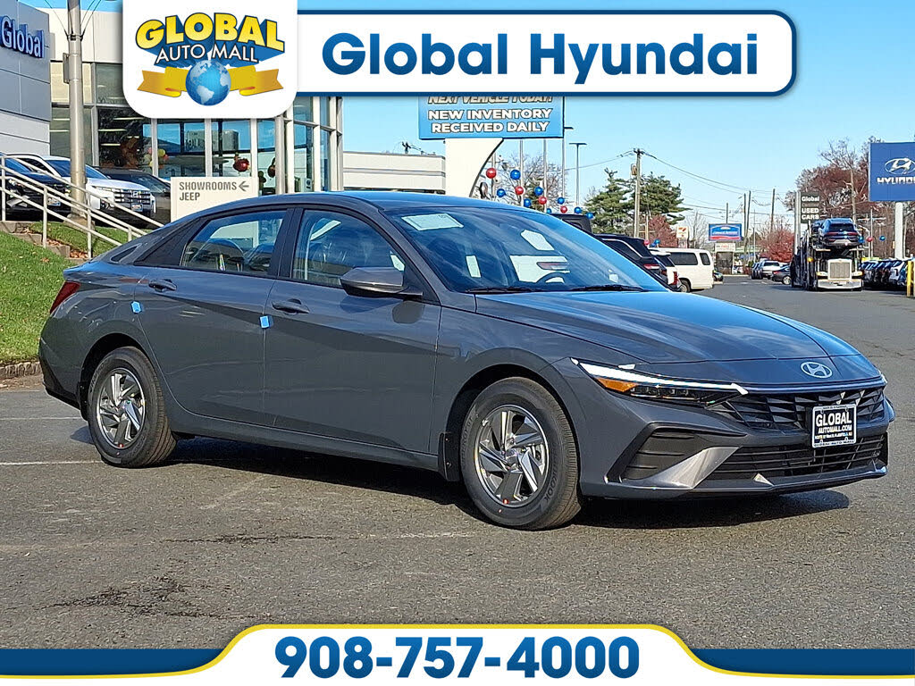 2026 Hyundai Elantra SE FWD