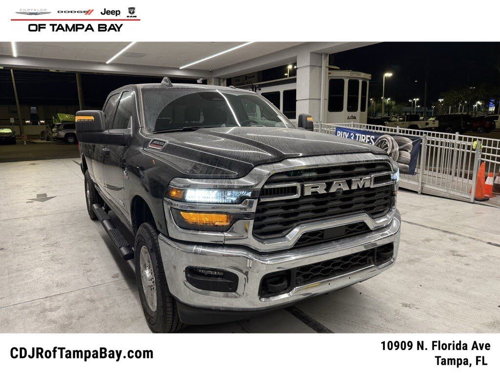 2026 RAM 3500 Big Horn Crew Cab 4WD