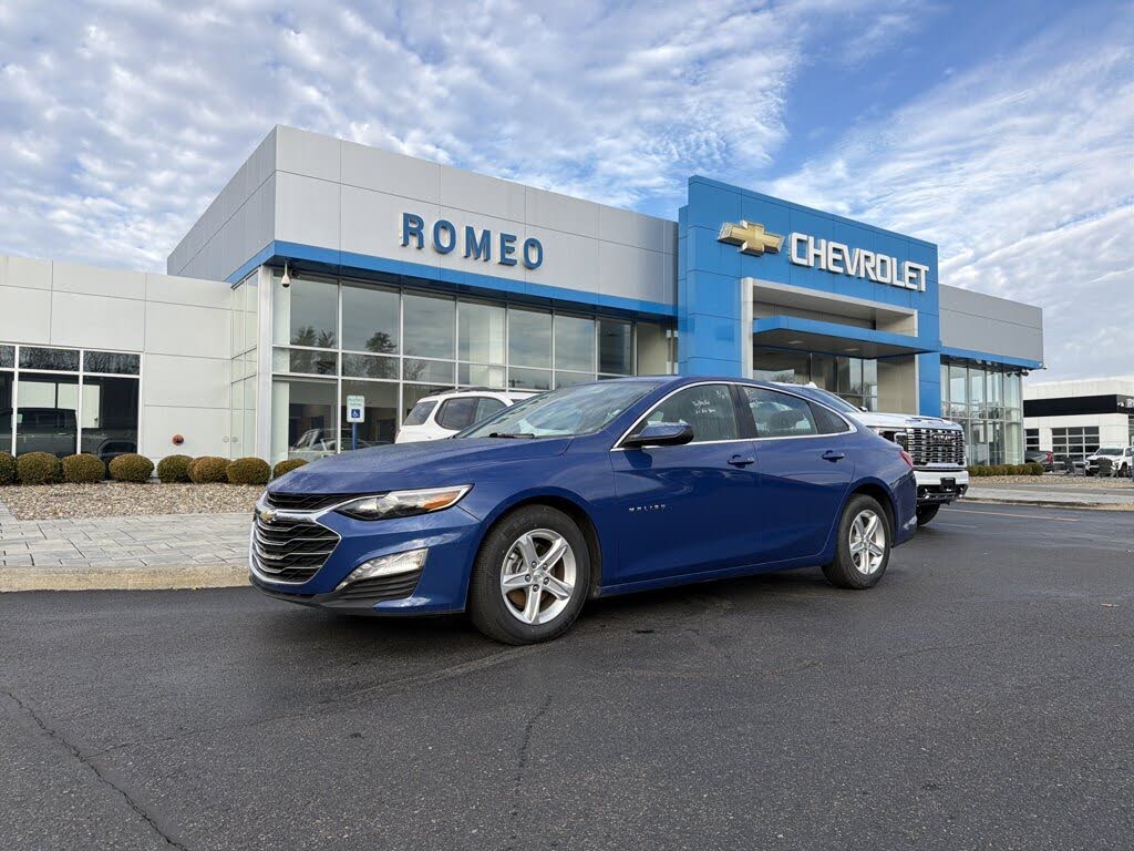 2023 Chevrolet Malibu LT with 1LT FWD