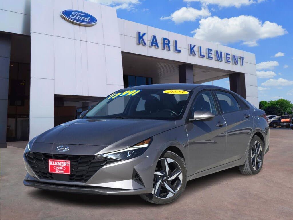2023 Hyundai Elantra SEL FWD