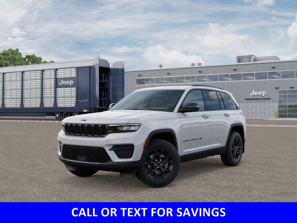 2025 Jeep Grand Cherokee Laredo 4WD