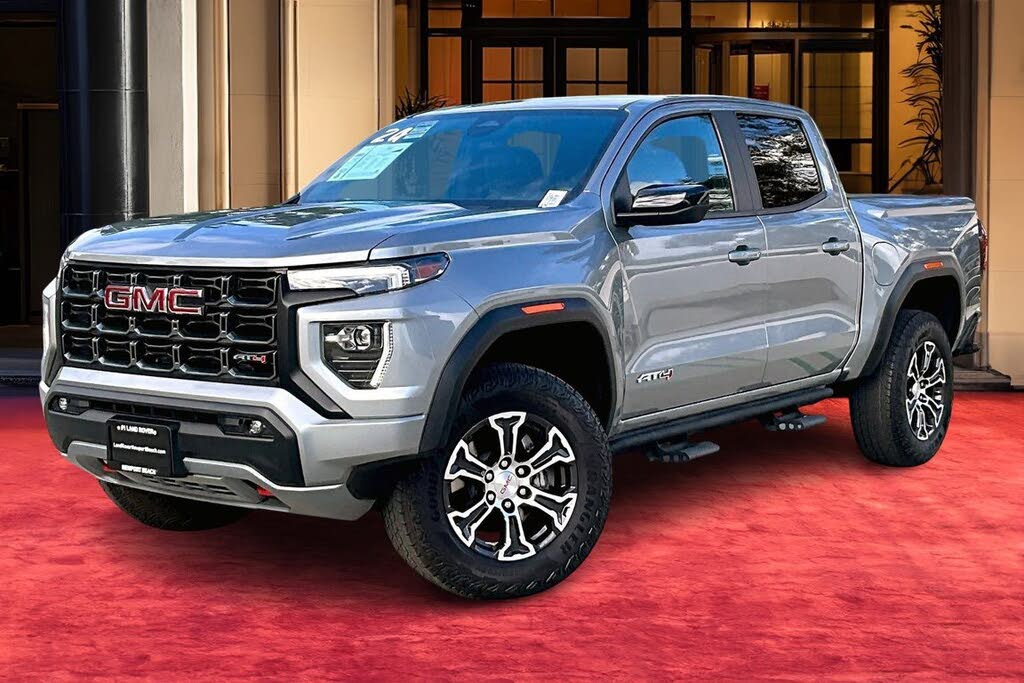 2024 GMC Canyon AT4 Crew Cab 4WD