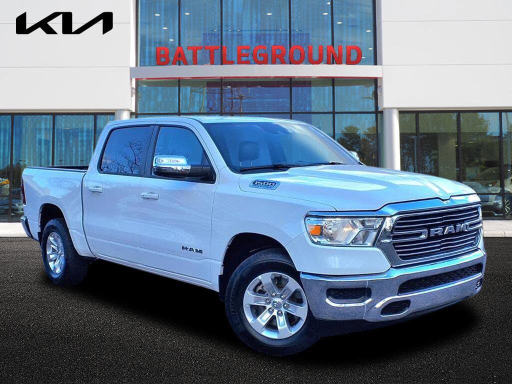 2024 RAM 1500 Laramie Crew Cab 4WD