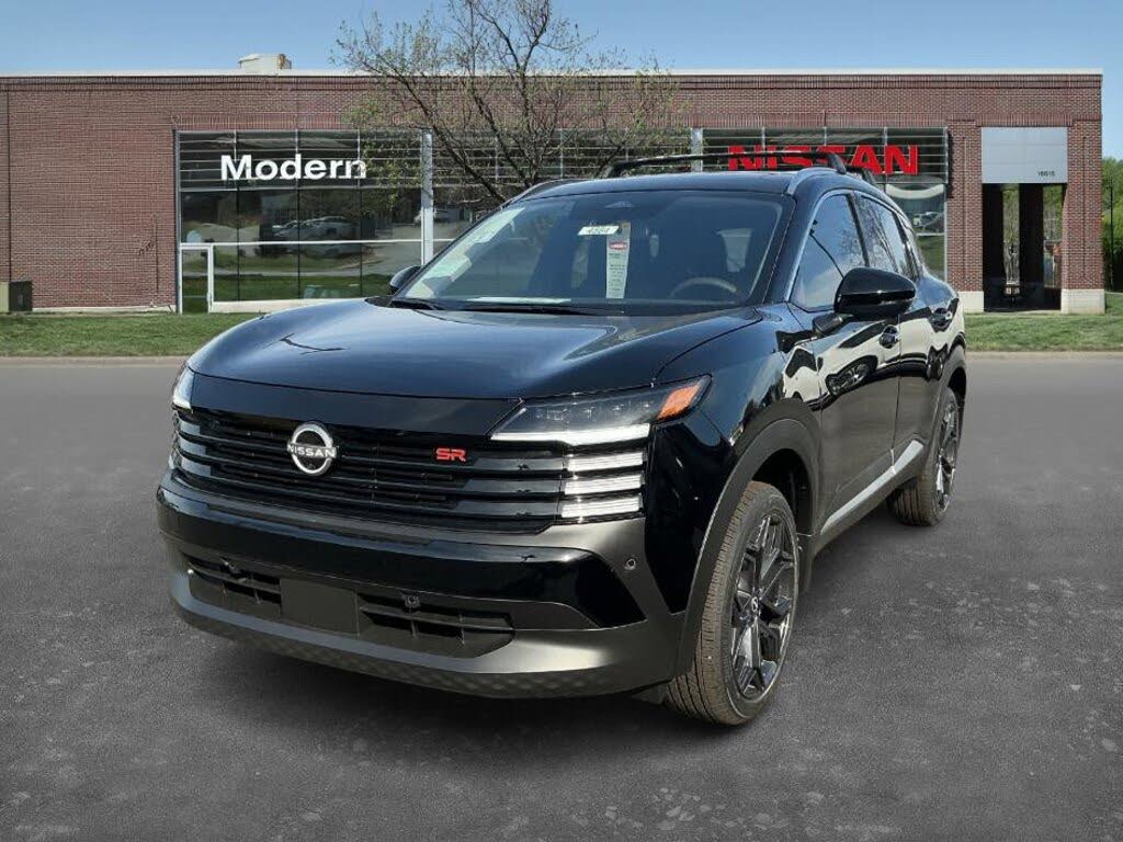 2026 Nissan Kicks SR FWD