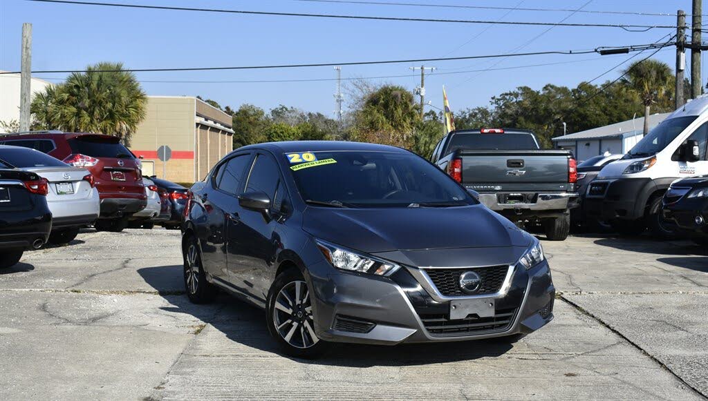2020 Nissan Versa SV FWD