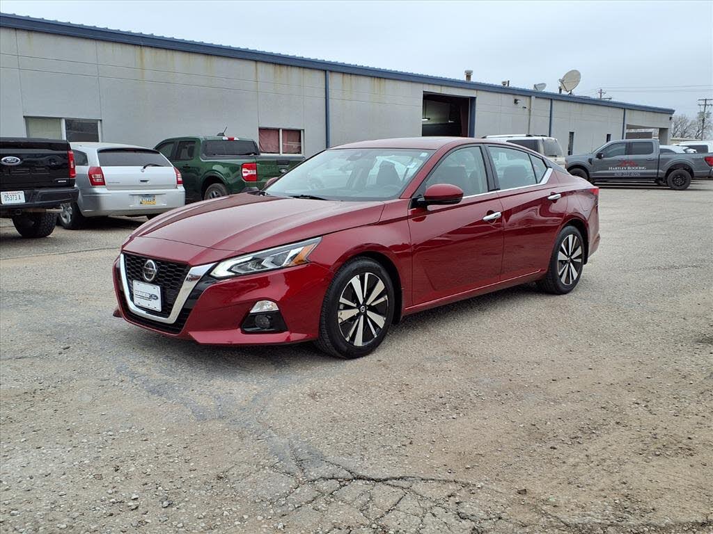 2022 Nissan Altima 2.5 SL FWD
