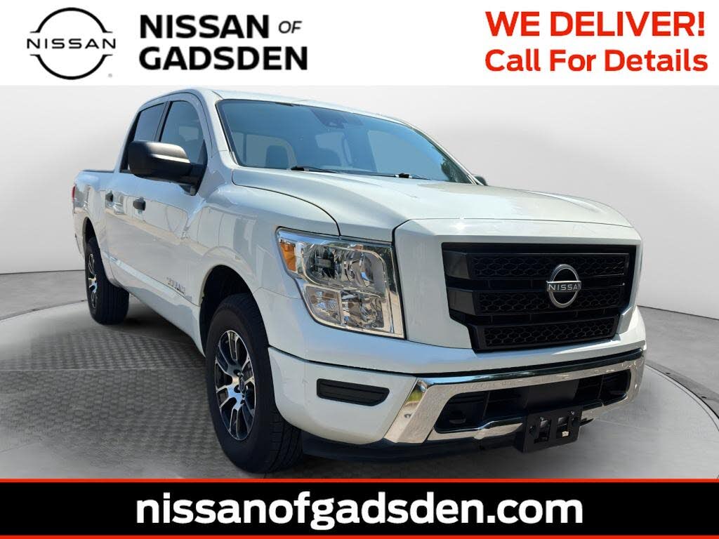 2023 Nissan Titan SV Crew Cab 4WD