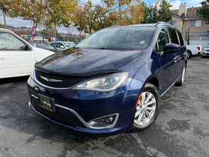 Chrysler Pacifica Touring Plus FWD