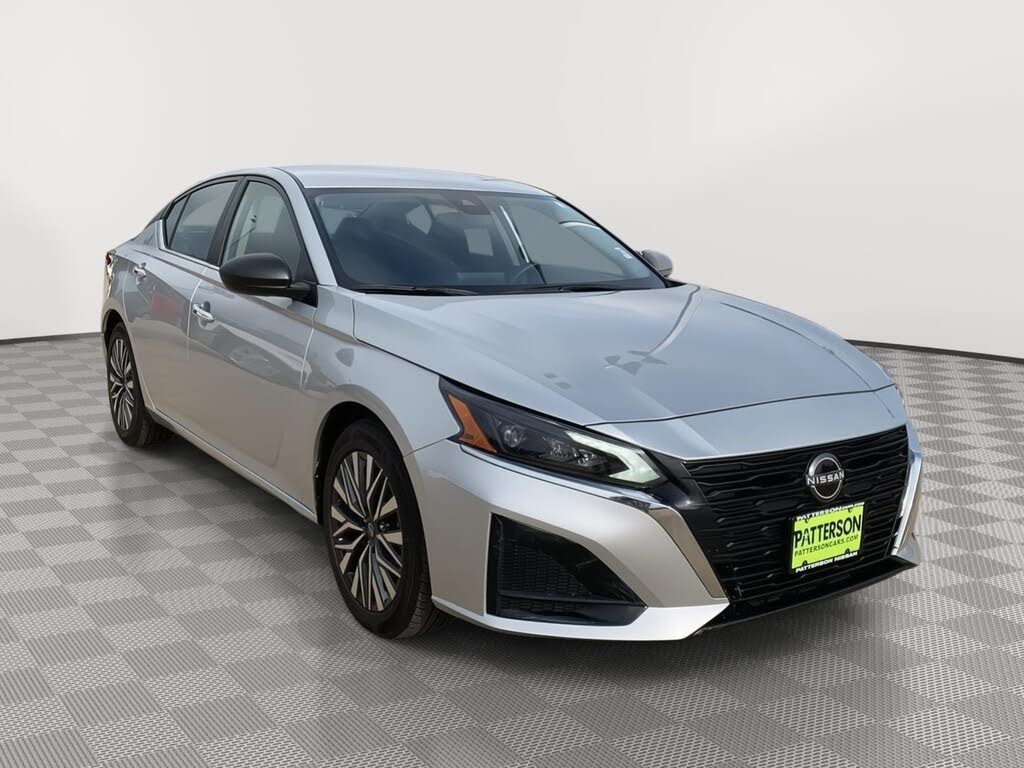 2024 Nissan Altima 2.5 SV FWD