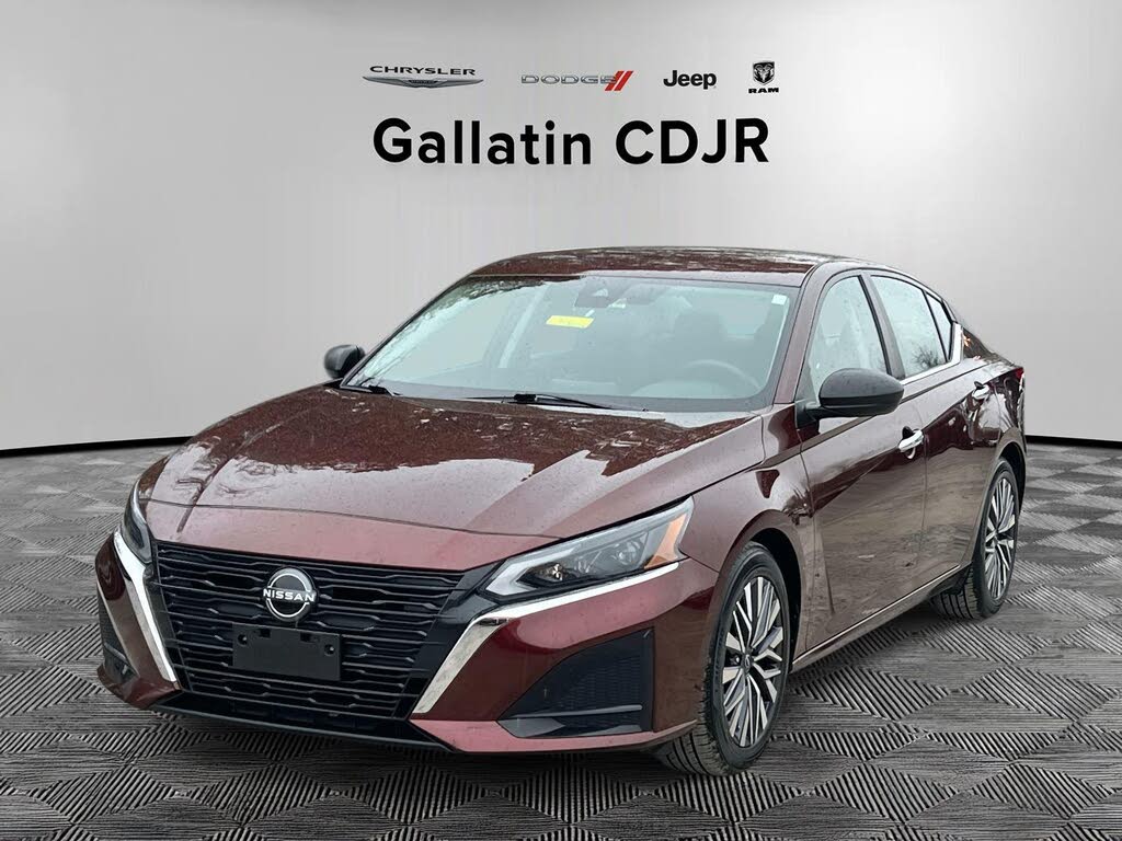 2024 Nissan Altima 2.5 SV FWD