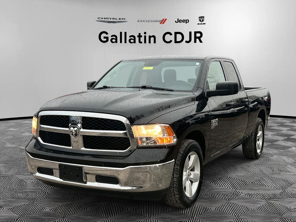 2024 RAM 1500 Classic SLT Quad Cab 4WD