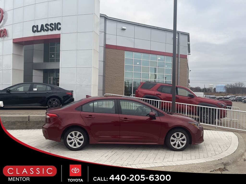 2024 Toyota Corolla LE FWD