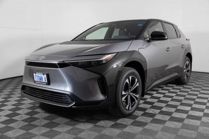Toyota bZ4X XLE AWD 2025