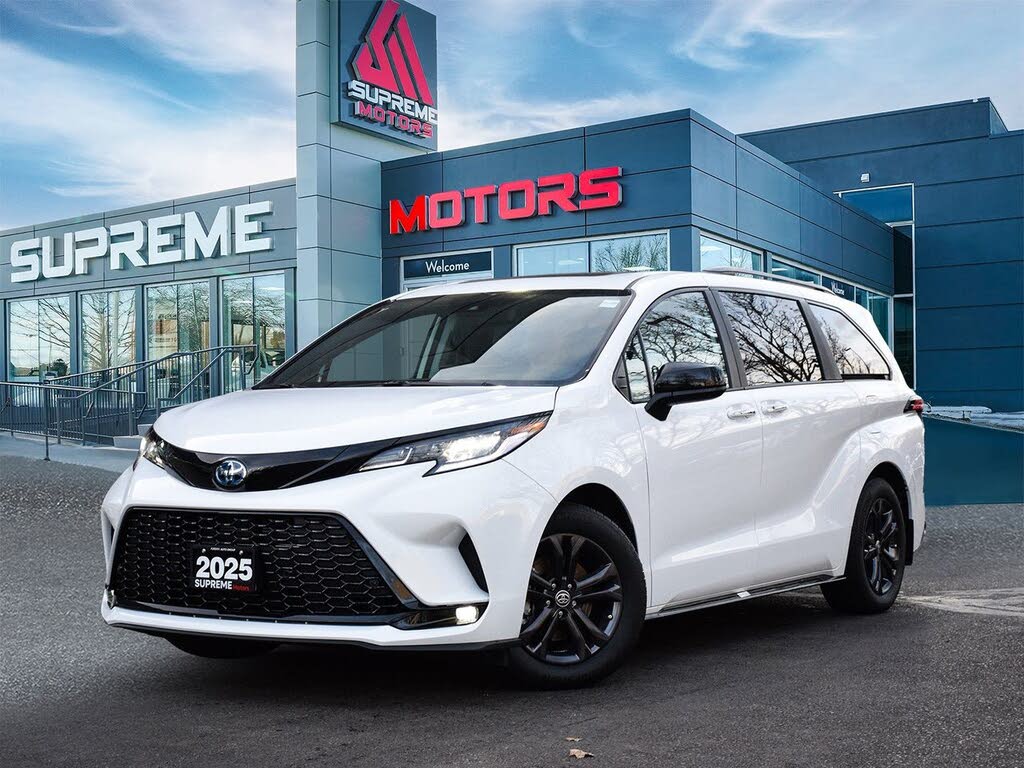 Toyota Sienna XSE 7-Passenger AWD 2025