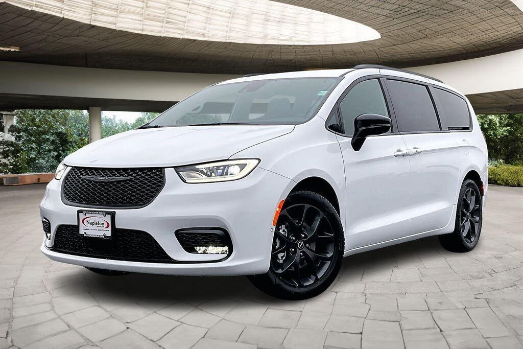 2026 Chrysler Pacifica Select FWD