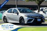 Toyota Camry SE FWD