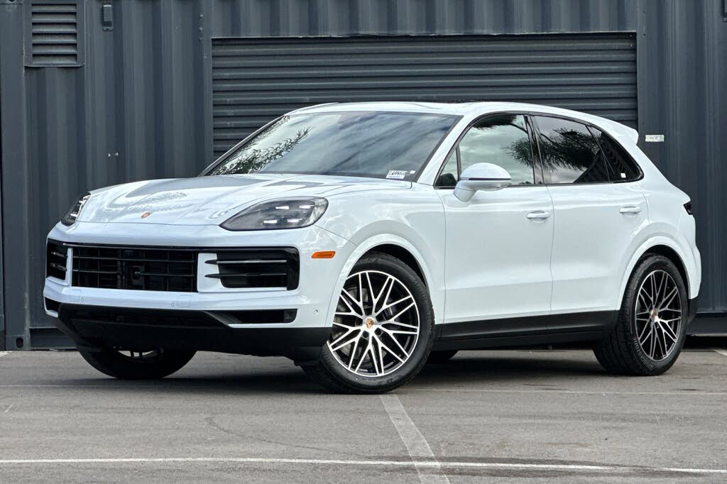 2026 Porsche Cayenne AWD