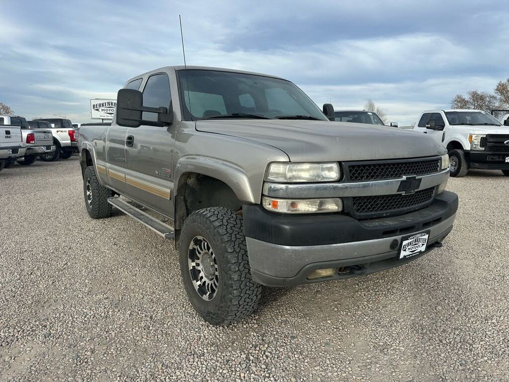 2001 Chevrolet Silverado 2500HD LS Extended Cab 4WD