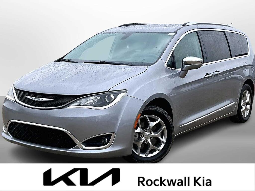 2018 Chrysler Pacifica Limited FWD