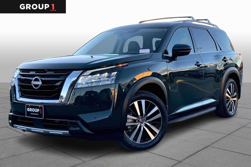 2023 Nissan Pathfinder Platinum FWD