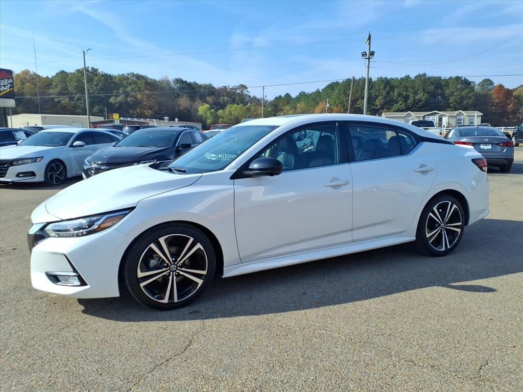 2023 Nissan Sentra SR FWD