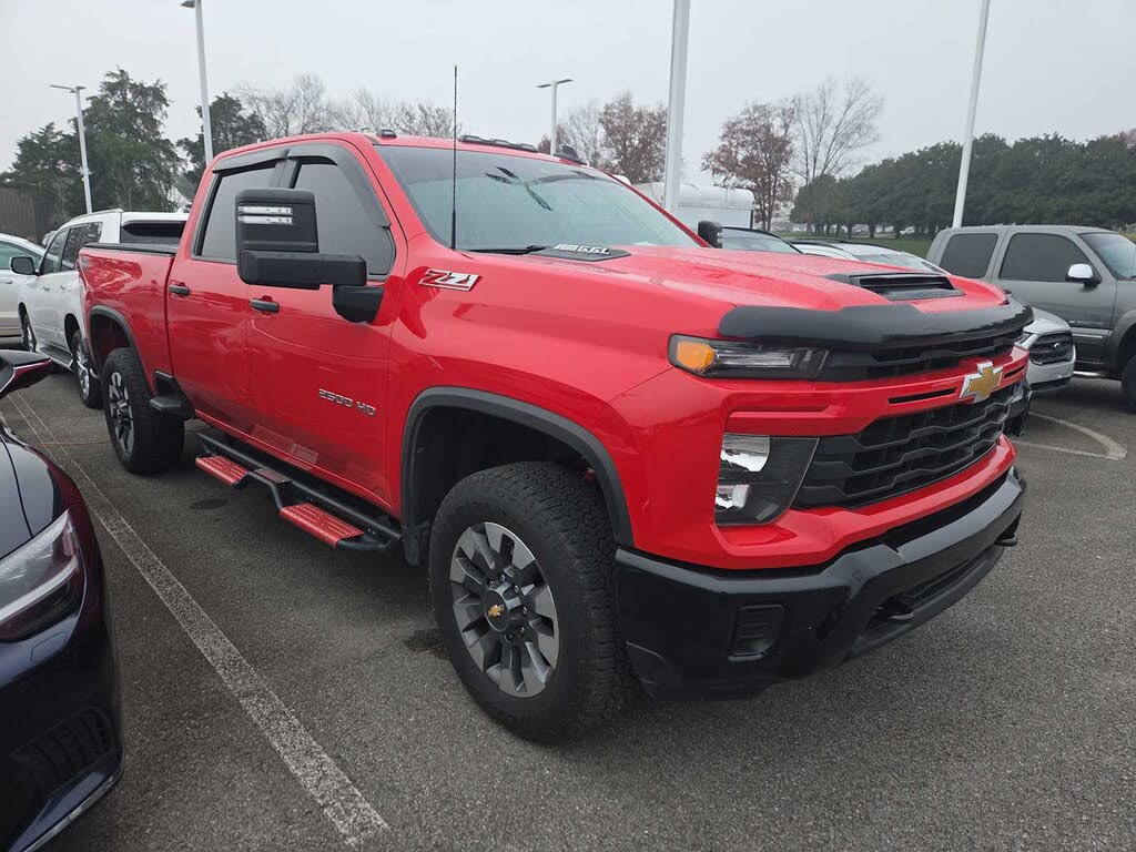 2024 Chevrolet Silverado 2500HD Custom Crew Cab 4WD