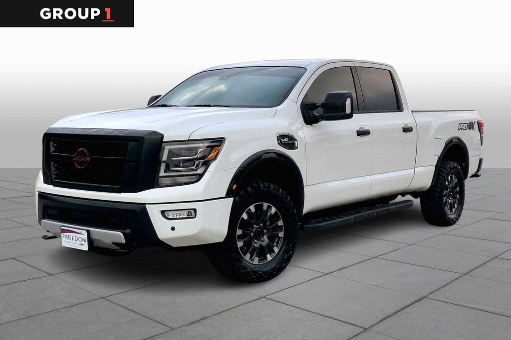 2024 Nissan Titan XD PRO-4X Crew Cab 4WD