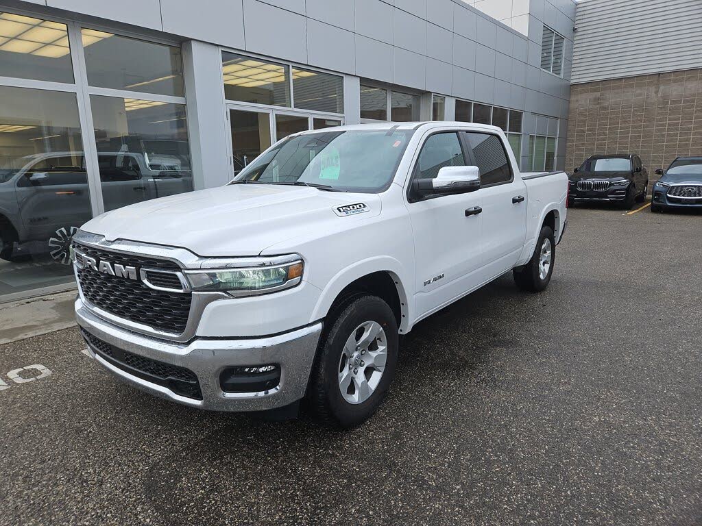 2025 RAM 1500 Big Horn Crew Cab 4WD