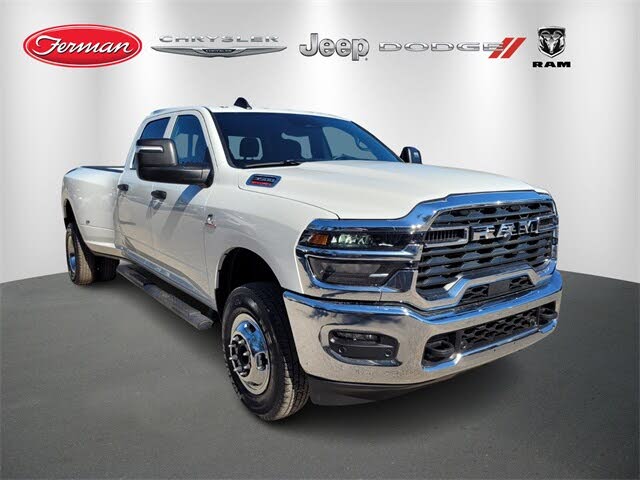 2026 RAM 3500 Tradesman Crew Cab LB DRW 4WD