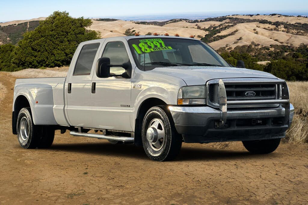 2002 Ford F-350 Super Duty XL Crew Cab SB DRW
