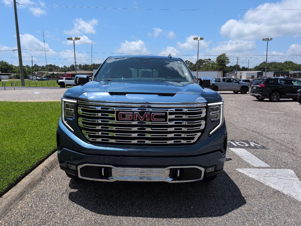 2024 GMC Sierra 1500 Denali Crew Cab 4WD