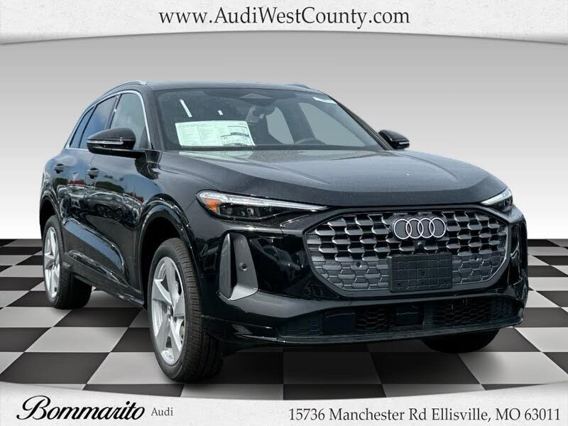 2025 Audi Q5 quattro Premium Plus 40 TFSI