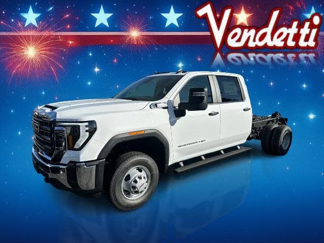 2026 GMC Sierra 3500HD Chassis Pro Crew Cab 4WD