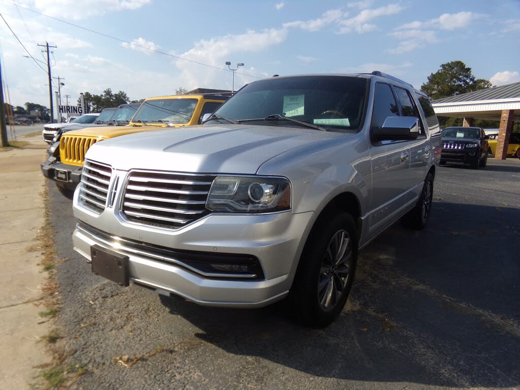 2016 Lincoln Navigator Select RWD