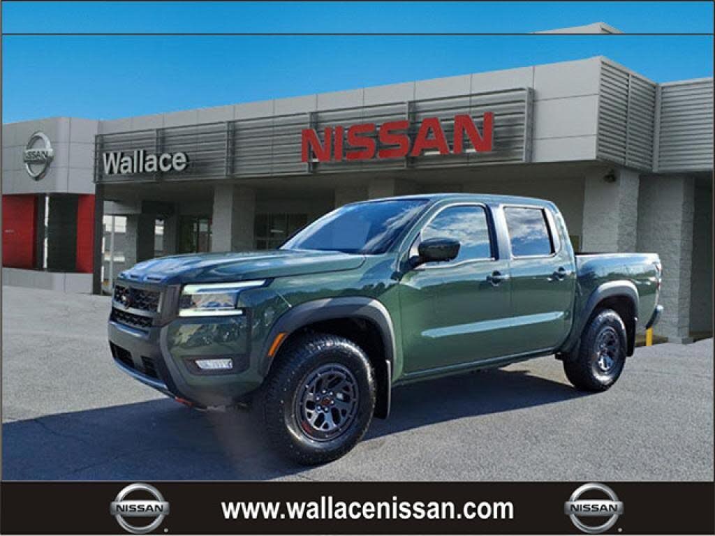 2025 Nissan Frontier PRO-4X Crew Cab 4WD