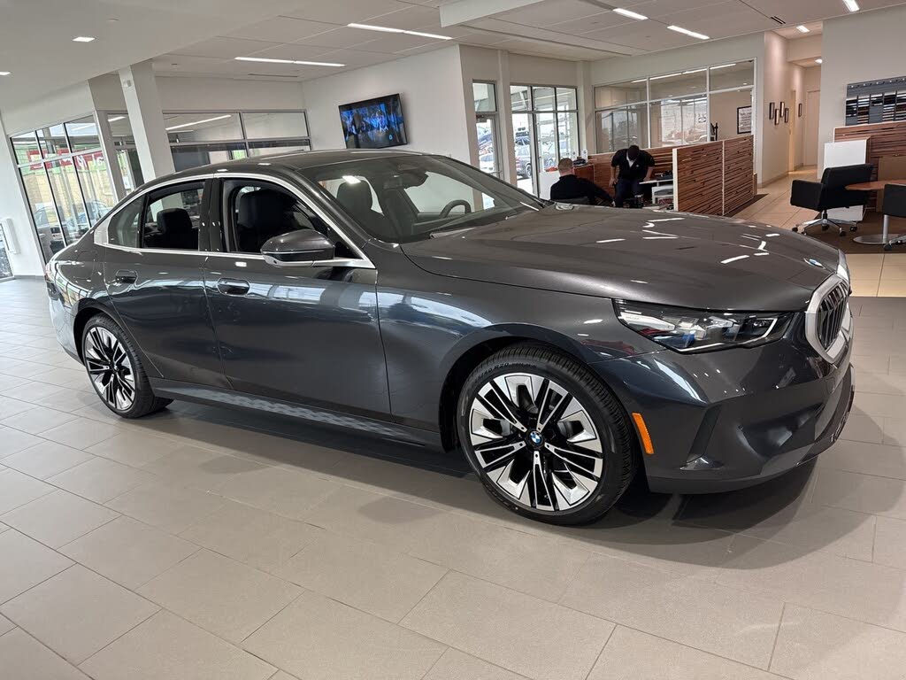 2026 BMW 5 Series 530i xDrive