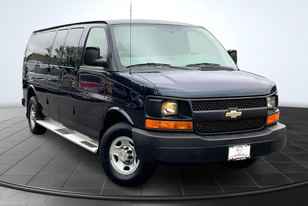 2014 Chevrolet Express 3500 1LS Extended RWD