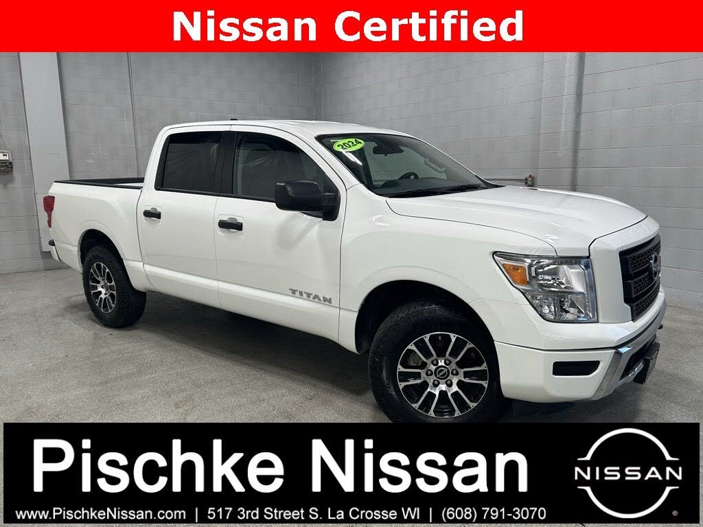 2024 Nissan Titan SV Crew Cab 4WD