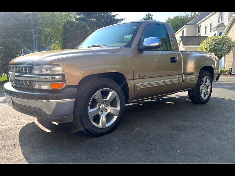1999 Chevrolet Silverado 1500 LS RWD