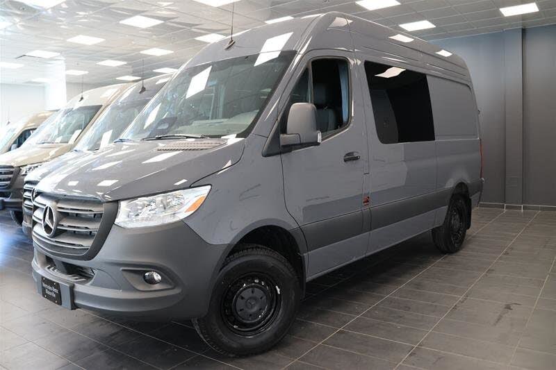 2025 Mercedes-Benz Sprinter 2500 144 Crew Van RWD