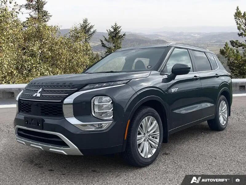 2025 Mitsubishi Outlander Hybrid Plug-in SE S-AWC